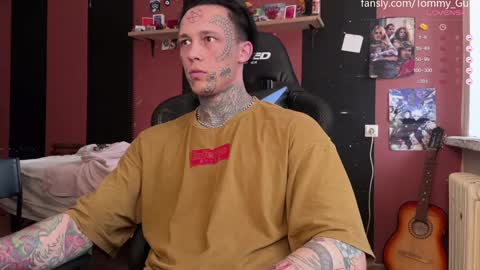 Snapshot of tommy__gun_ chatting on December 20, 9:43 am Tommy and Katana online show from December 20, 9:43 am