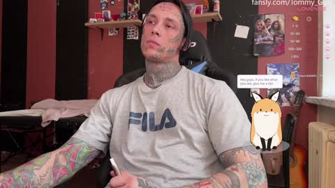 Snapshot of tommy__gun_ chatting on December 21, 10:50 am Tommy and Katana online show from December 21, 10:50 am