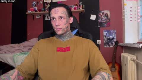 Snapshot of tommy__gun_ chatting on December 29, 7:17 am Tommy and Katana online show from December 29, 7:17 am