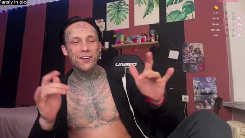 Snapshot of tommy__gun_ chatting on December 29, 2:31 pm Tommy and Katana online show from December 29, 2:31 pm