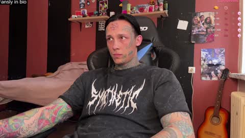 Snapshot of tommy__gun_ chatting on January 1, 8:56 am Tommy and Katana online show from January 1, 8:56 am