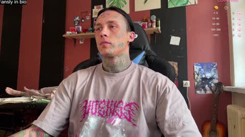 Snapshot of tommy__gun_ chatting on January 4, 10:27 am Tommy and Katana online show from January 4, 10:27 am