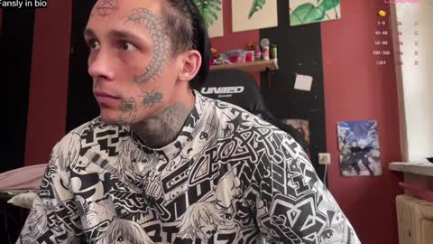 Snapshot of tommy__gun_ chatting on January 9, 11:03 am Tommy and Katana online show from January 9, 11:03 am