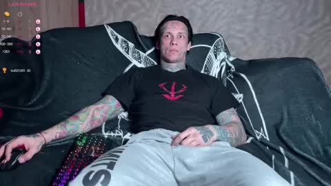 Snapshot of tommy__gun_ chatting on February 17, 4:04 pm Tommy and Katana online show from February 17, 4:04 pm