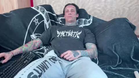 Snapshot of tommy__gun_ chatting on February 21, 9:34 am Tommy and Katana online show from February 21, 9:34 am