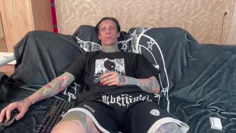 Snapshot of tommy__gun_ chatting on March 5, 11:28 am Tommy and Katana online show from March 5, 11:28 am