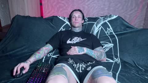 Snapshot of tommy__gun_ chatting on March 8, 3:13 pm Tommy and Katana online show from March 8, 3:13 pm