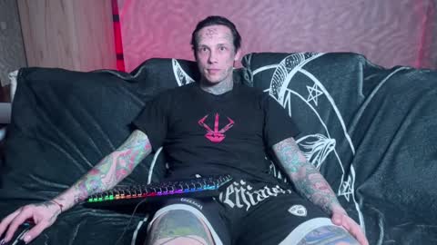 Snapshot of tommy__gun_ chatting on March 10, 2:59 pm Tommy and Katana online show from March 10, 2:59 pm