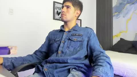 Snapshot of tommy_badboyy chatting on April 25, 6:38 pm Tommy online show from April 25, 6:38 pm