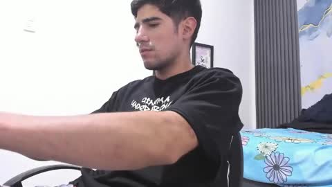 Snapshot of tommy_badboyy chatting on April 30, 8:57 pm Tommy online show from April 30, 8:57 pm