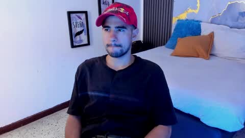 Snapshot of tommy_badboyy chatting on May 19, 11:27 am Tommy online show from May 19, 11:27 am