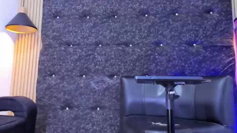 Snapshot of tommy_bigcock19 chatting on November 9, 9:24 pm tommy_bigcock19 online show from November 9, 9:24 pm