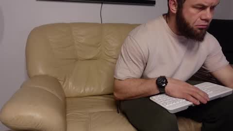  tommy burnzzz  online show from December 18, 3:15 am