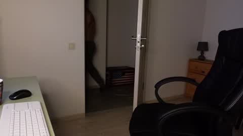  tommy burnzzz  online show from December 29, 6:14 am