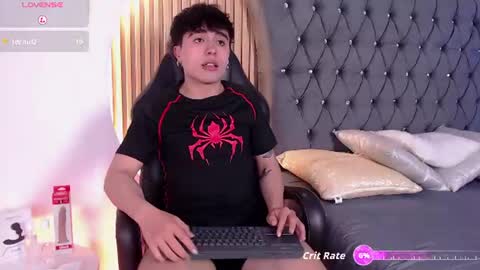 Snapshot of tommy_claks chatting on July 30, 9:14 pm Tommy online show from July 30, 9:14 pm