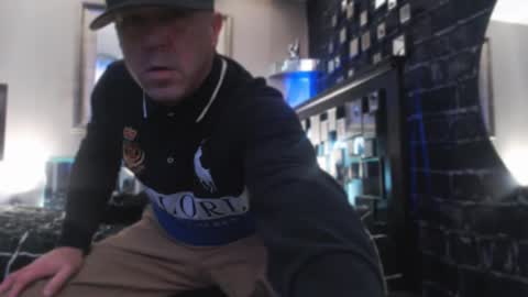 Tommy online show from November 17, 6:19 am