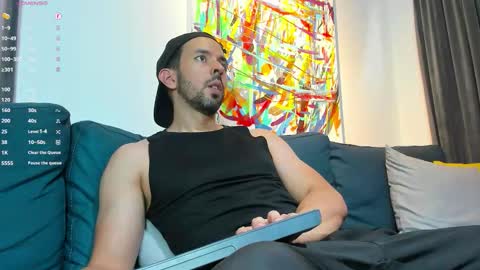 tommy_raym0ndg online show from February 11, 8:03 pm