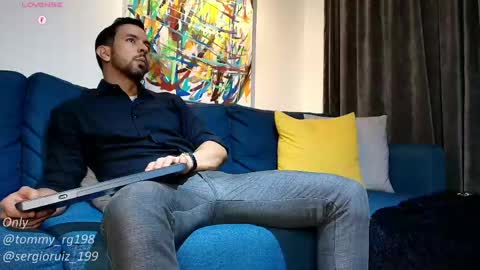 Snapshot of tommy_raym0ndg chatting on April 20, 2:14 am tommy_raym0ndg online show from April 20, 2:14 am