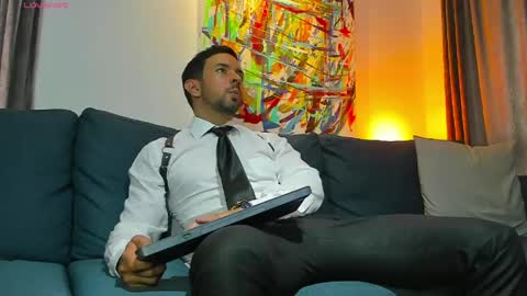 Snapshot of tommy_raym0ndg chatting on May 1, 8:02 pm tommy_raym0ndg online show from May 1, 8:02 pm