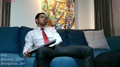 Snapshot of tommy_raym0ndg chatting on May 3, 10:27 pm tommy_raym0ndg online show from May 3, 10:27 pm