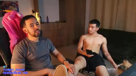 Snapshot of tommy_raym0ndg chatting on May 27, 8:28 pm tommy_raym0ndg online show from May 27, 8:28 pm
