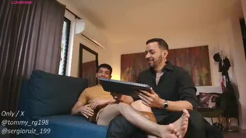 Snapshot of tommy_raym0ndg chatting on July 4, 9:21 pm tommy_raym0ndg online show from July 4, 9:21 pm