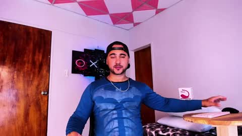 tommy_sccott online show from December 6, 6:15 am