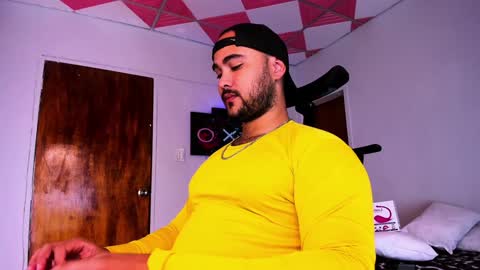 tommy_sccott online show from December 23, 2:56 am