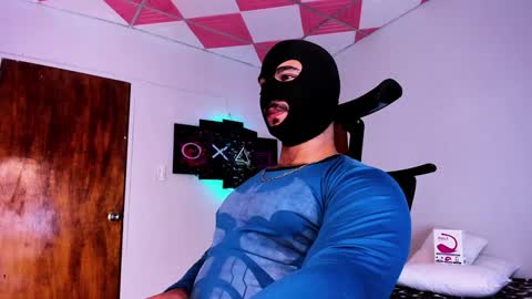 tommy_sccott online show from December 26, 6:19 am