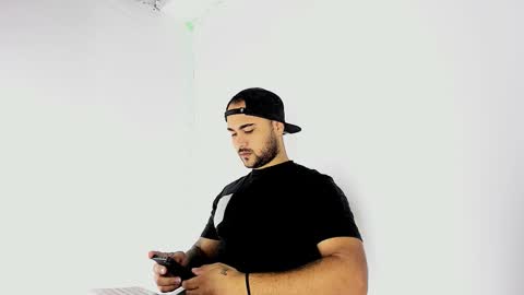 tommy_sccott online show from September 21, 10:11 pm