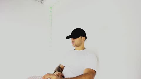 tommy_sccott online show from September 25, 11:30 pm