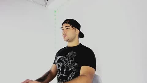 tommy_sccott online show from September 26, 10:25 pm