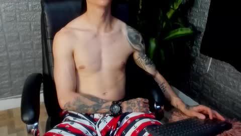 Tommy Slater online show from February 27, 10:32 pm