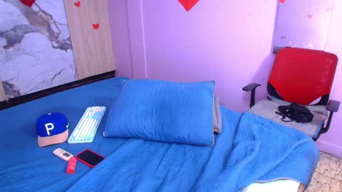 Snapshot of tommy_sweet1 chatting on February 21, 10:50 am tommy_sweet1 online show from February 21, 10:50 am