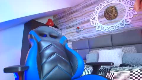 tommy_will online show from February 28, 10:39 pm