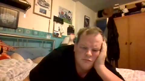 Snapshot of tommyp1990115543 chatting on November 9, 7:06 am tommyp1990115543 online show from November 9, 7:06 am