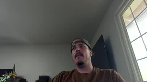 Snapshot of tommyrico10 chatting on October 8, 6:49 pm Tommy online show from October 8, 6:49 pm