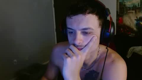 Tommy Strokes online show from December 2, 3:23 am