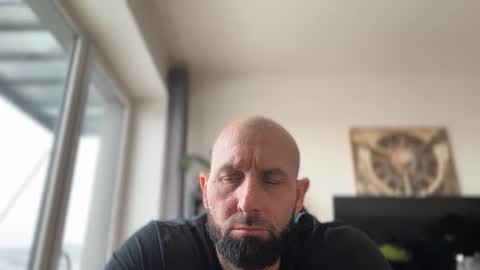 Thomas Fit online show from February 17, 12:01 pm