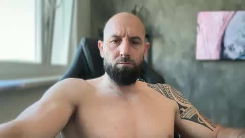 Thomas Fit online show from June 4, 6:19 am