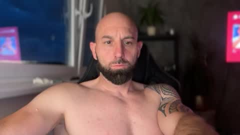 Thomas Fit online show from June 7, 7:50 pm