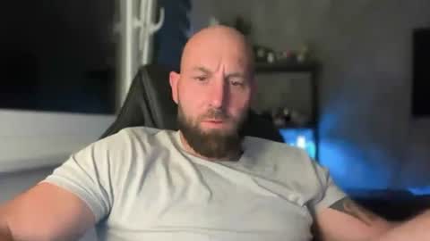 Thomas Fit online show from July 6, 8:11 pm