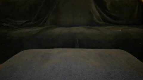 tomsfeet online show from June 3, 7:00 am