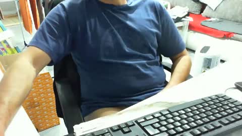 Snapshot of tomtom02029 chatting on October 4, 5:11 pm Tom online show from October 4, 5:11 pm