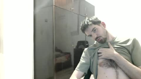 Snapshot of tomylind chatting on June 15, 8:22 pm Onlyfans - Tomylind keep you in touch there online show from June 15, 8:22 pm