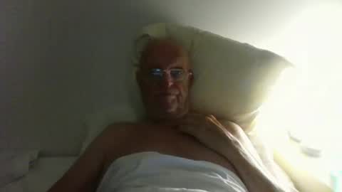 Snapshot of tonidr chatting on September 27, 6:46 pm Tonidr online show from September 27, 6:46 pm