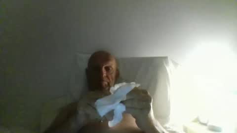 Snapshot of tonidr chatting on September 28, 7:03 am Tonidr online show from September 28, 7:03 am