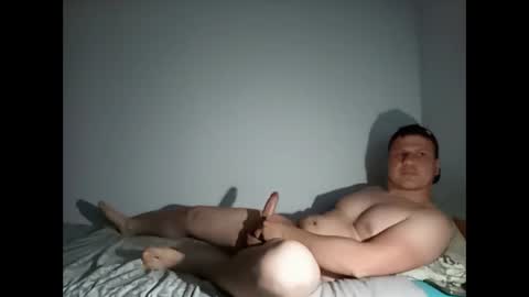 Snapshot of tonny54880 chatting on April 8, 7:58 pm tonny54880 online show from April 8, 7:58 pm