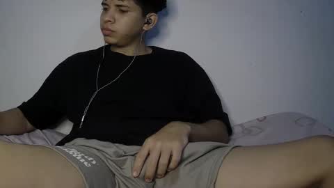 Snapshot of tony_marz chatting on January 17, 5:01 am tony_marz online show from January 17, 5:01 am