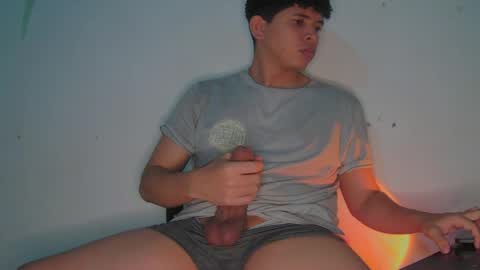 Snapshot of tony_marz chatting on May 23, 5:12 am tony_marz online show from May 23, 5:12 am